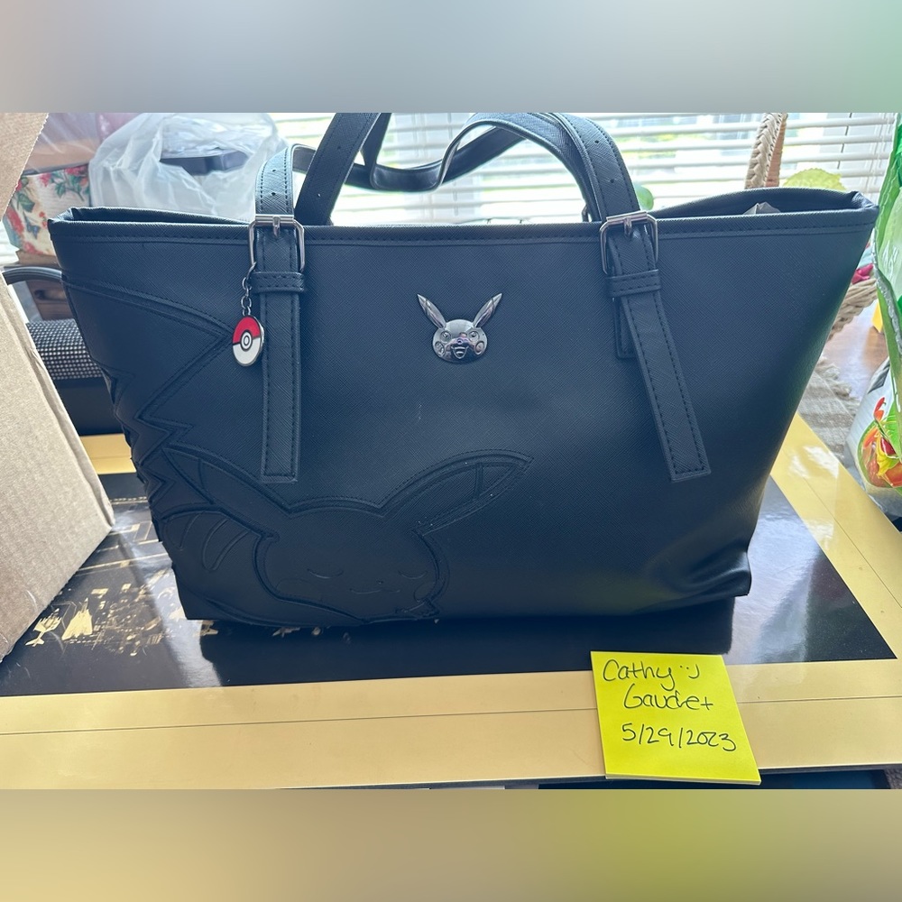 GUC Pokémon Center exclusive Tonal sleeping Pikachu purse